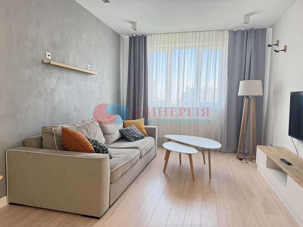 Оренда 3-кімнатної квартири 96 м², Мельникова, 51Б