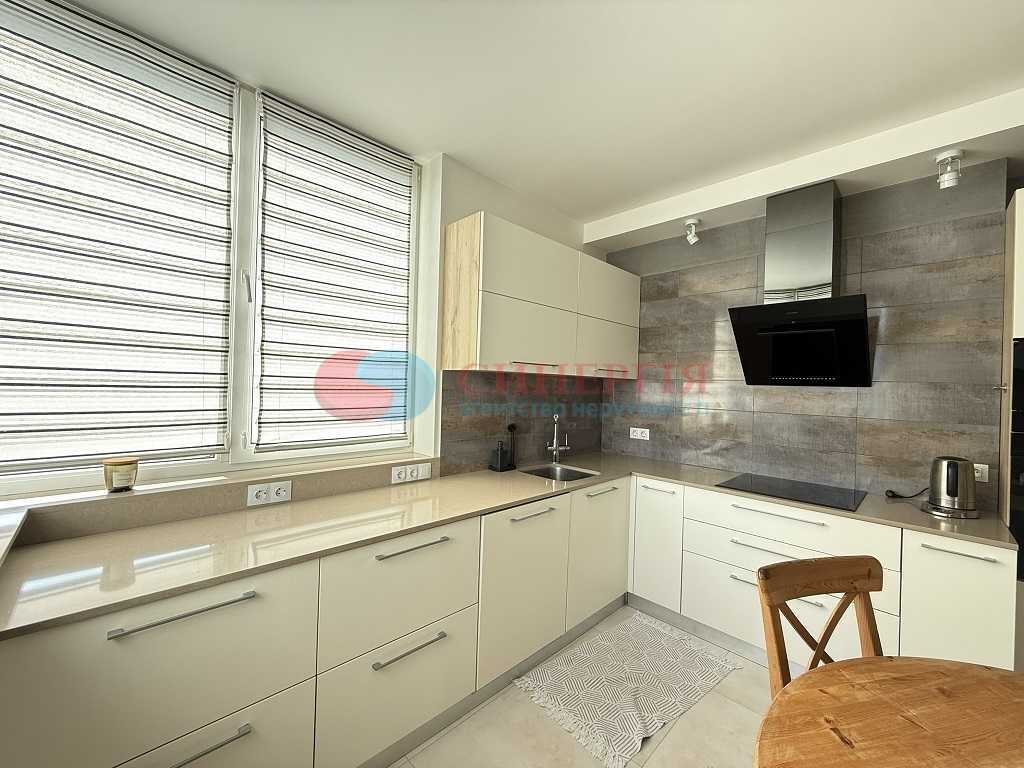 Оренда 3-кімнатної квартири 96 м², Мельникова, 51Б
