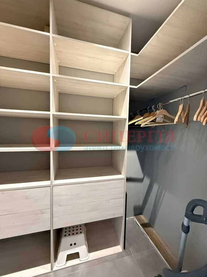 Оренда 3-кімнатної квартири 96 м², Мельникова, 51Б