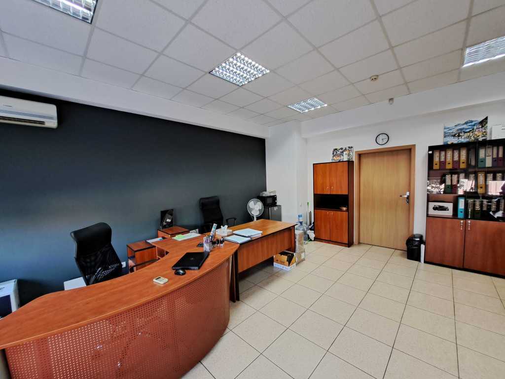Аренда офиса 33 м², Евгения Сверстюка ул., 11Б