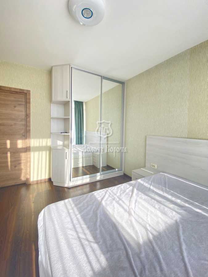 Продаж 3-кімнатної квартири 75 м², Львівська вул., 15