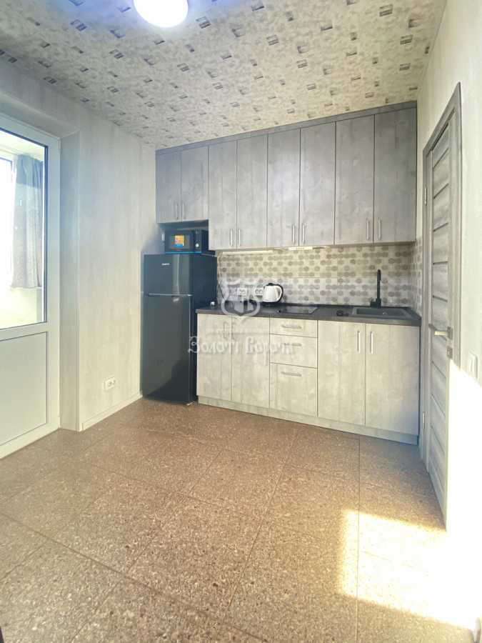 Продаж 3-кімнатної квартири 75 м², Львівська вул., 15