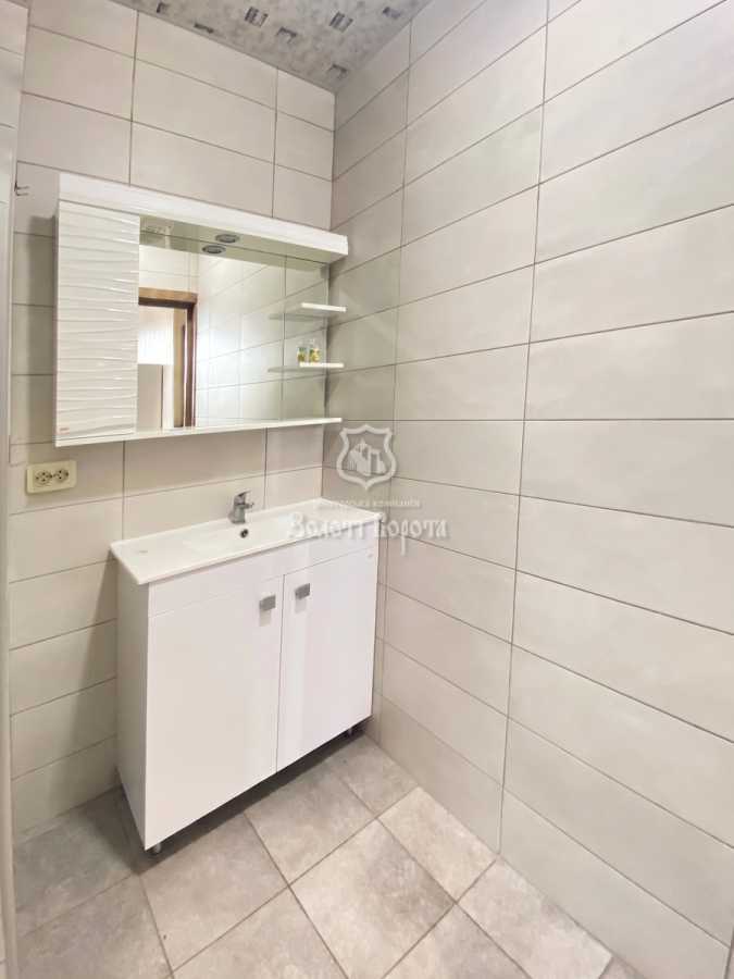 Продаж 3-кімнатної квартири 75 м², Львівська вул., 15