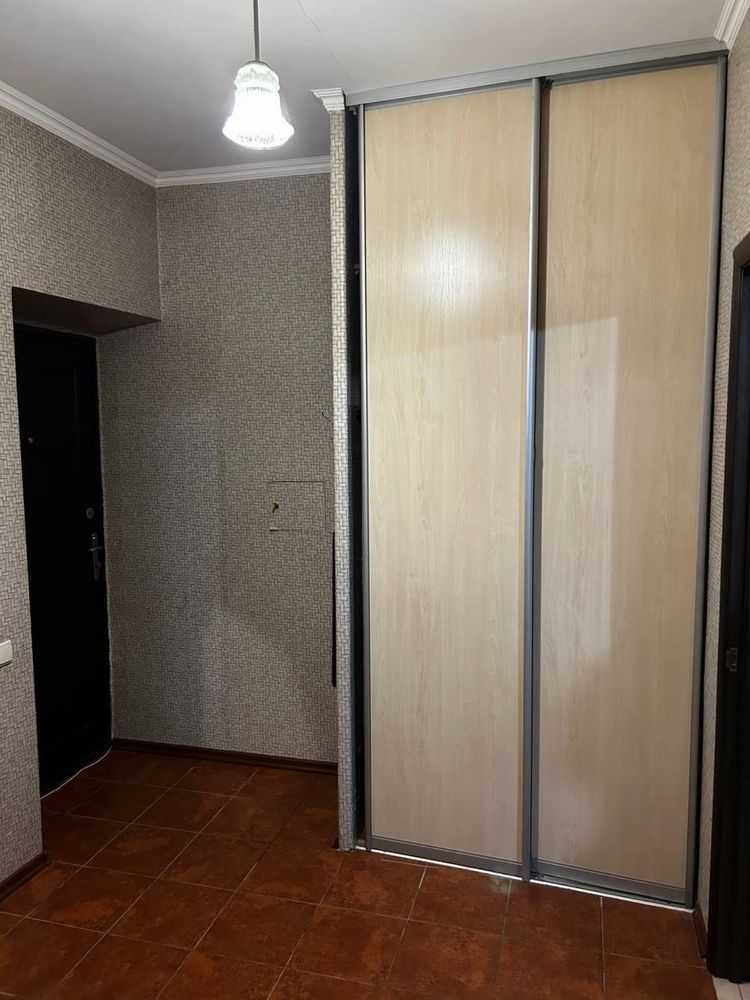 Продаж 1-кімнатної квартири 45.6 м², Центральна вул., 30Б
