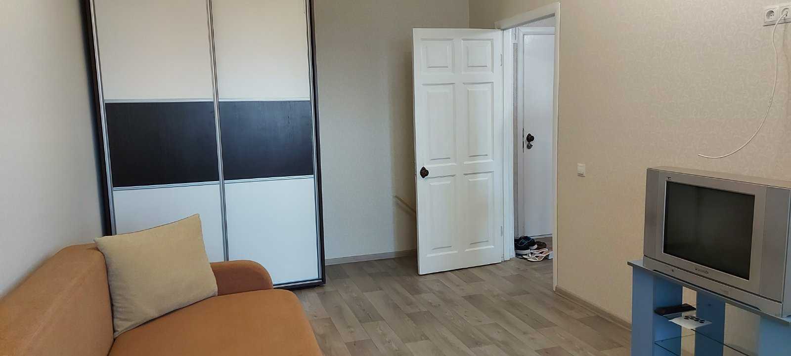 Оренда 1-кімнатної квартири 41 м², Милославська, 3