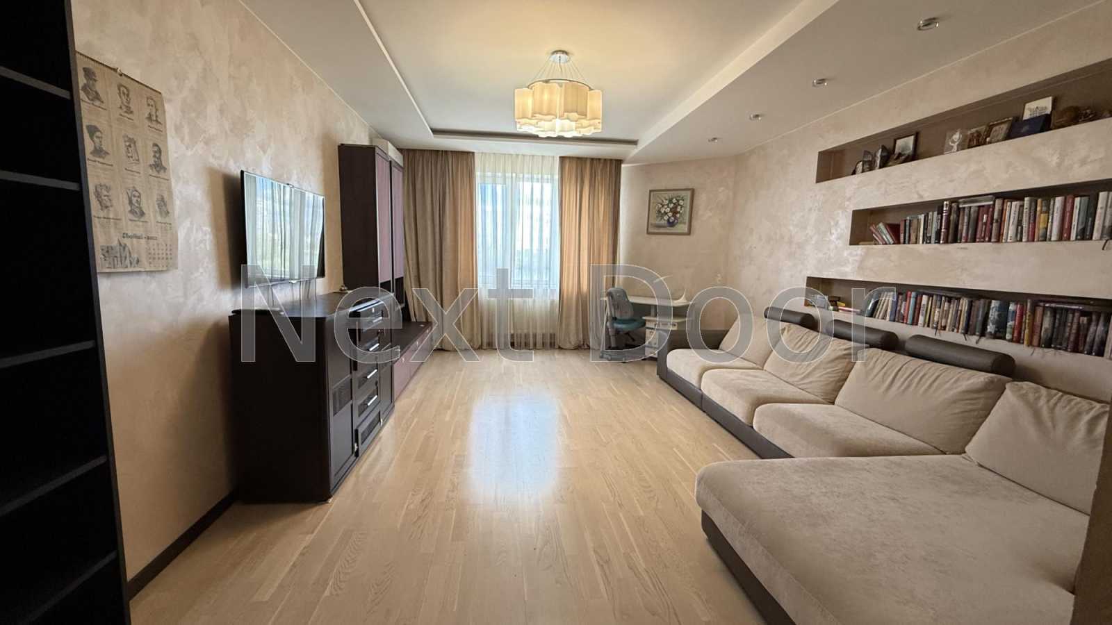 Продаж 3-кімнатної квартири 120 м², Йорданська вул., 1