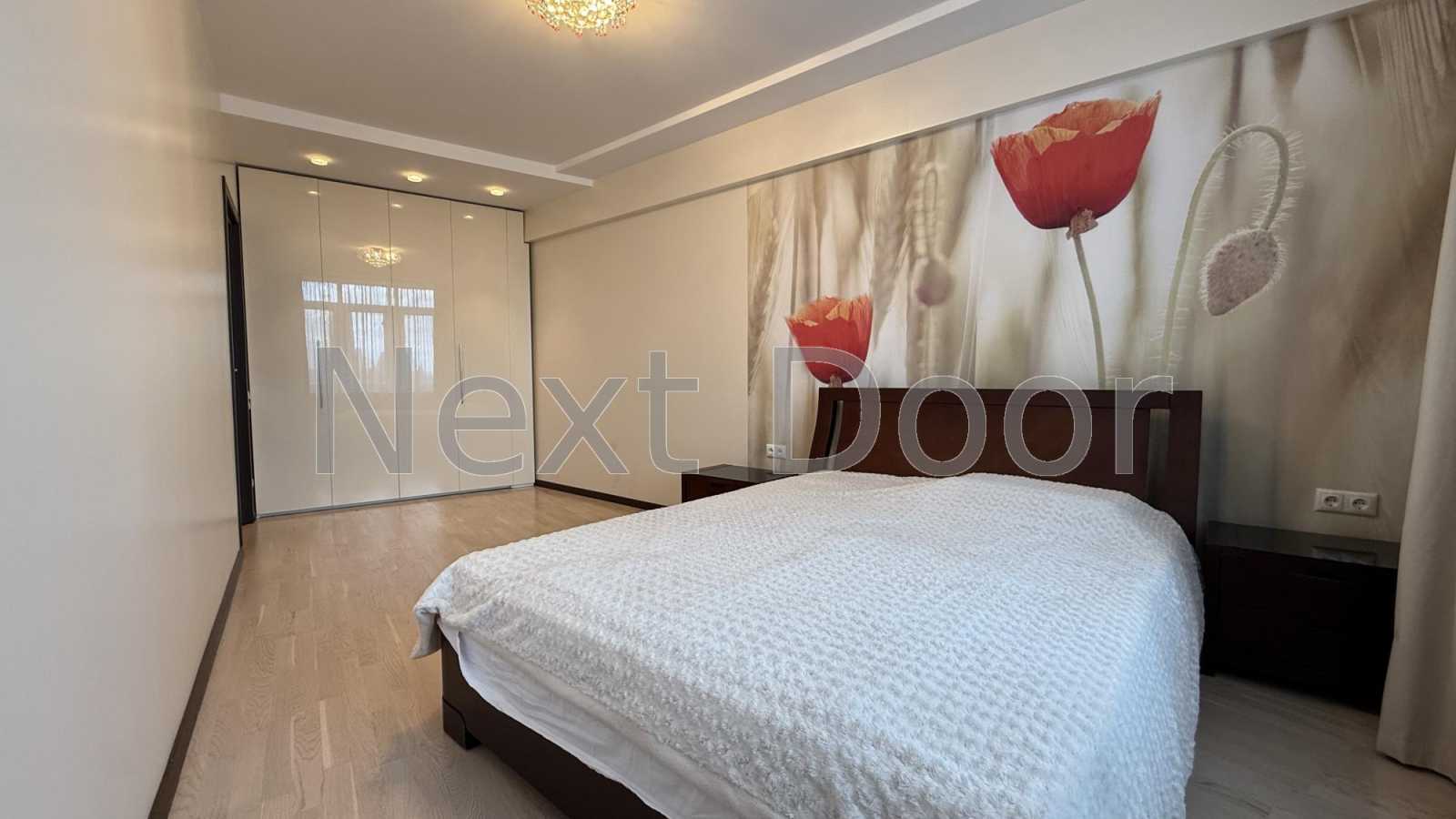 Продаж 3-кімнатної квартири 120 м², Йорданська вул., 1