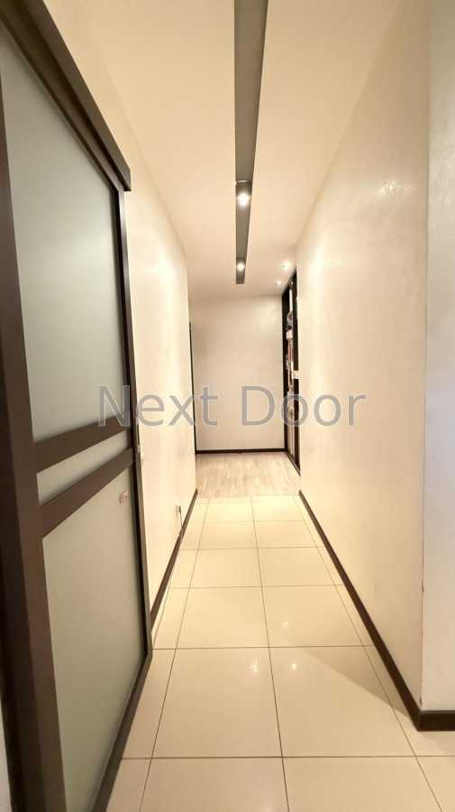 Продаж 3-кімнатної квартири 120 м², Йорданська вул., 1