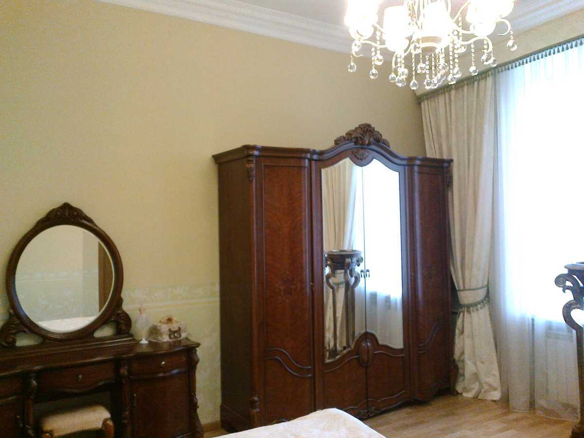 Продажа 3-комнатной квартиры 80 м², Большая Васильковская ул., 79