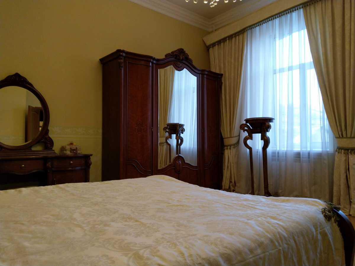 Продажа 3-комнатной квартиры 80 м², Большая Васильковская ул., 79