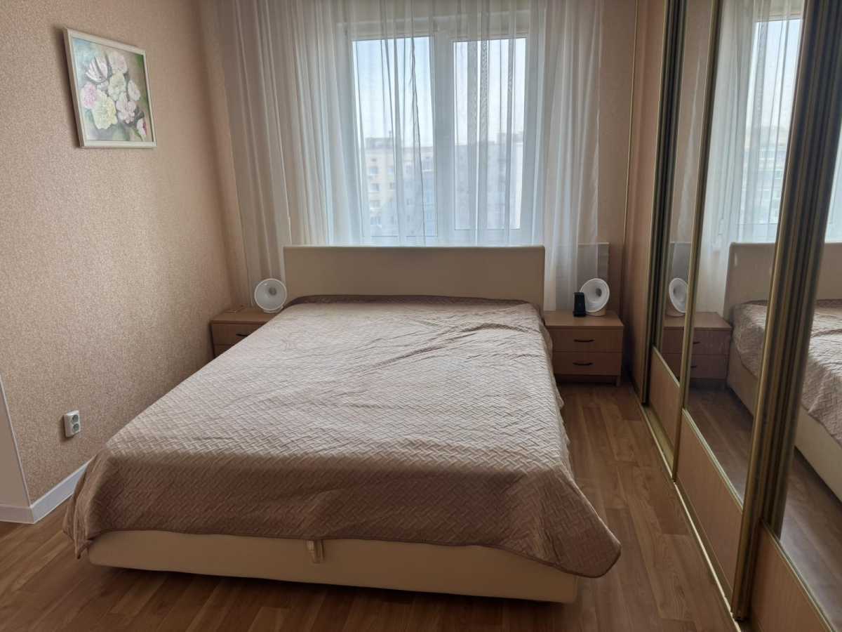 Оренда 3-кімнатної квартири 112 м², Харківське шосе, 56