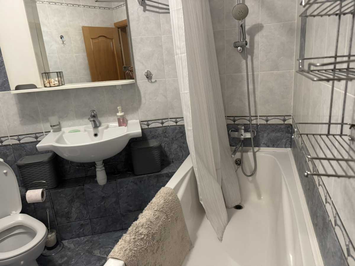 Оренда 3-кімнатної квартири 112 м², Харківське шосе, 56