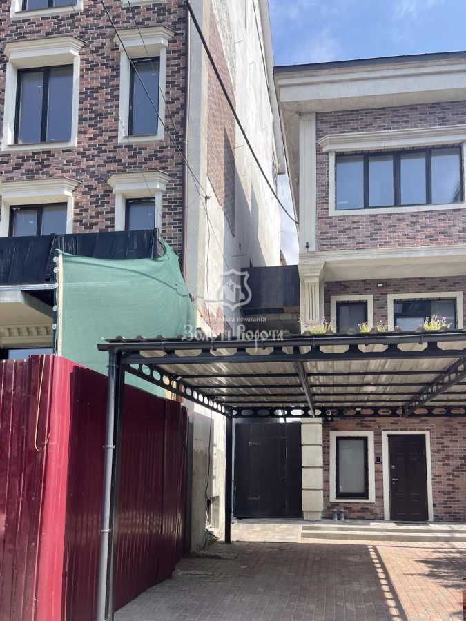 Продажа 1-комнатной квартиры 40.5 м², Вишневая ул., 15-17