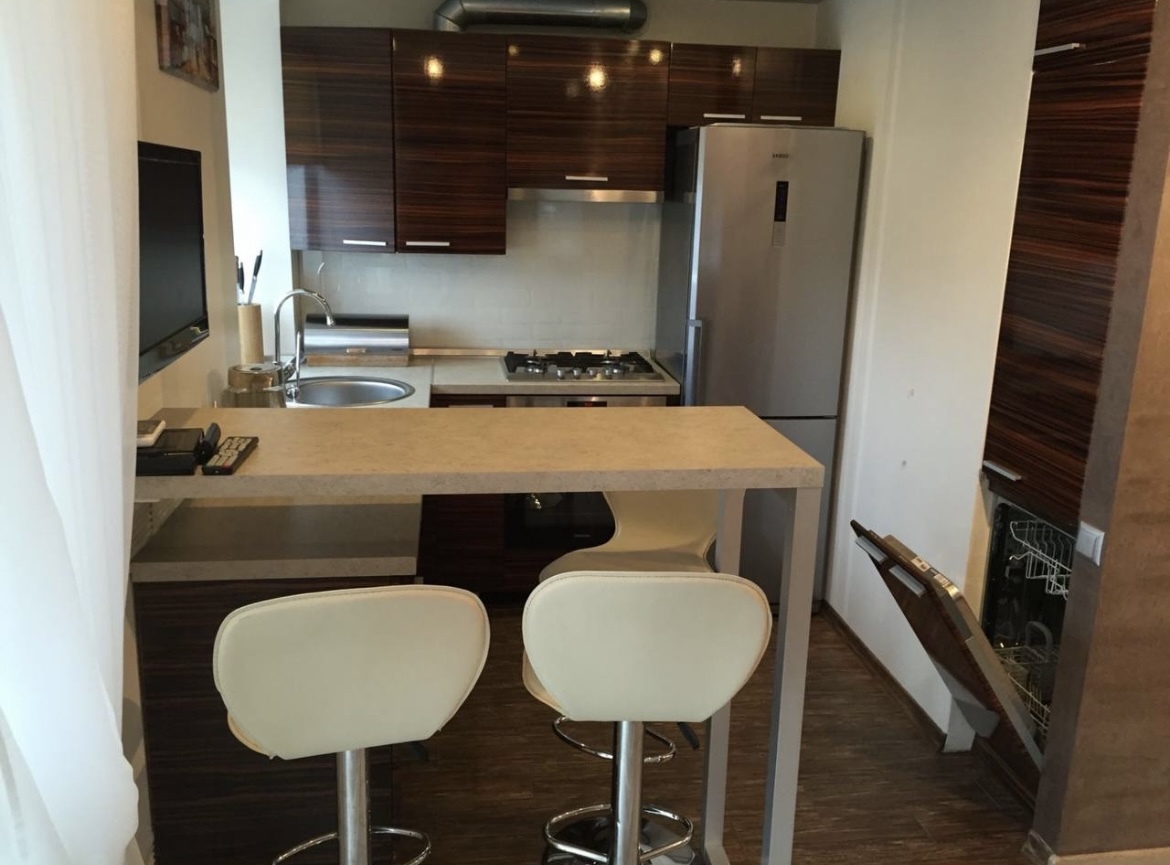 Продажа 2-комнатной квартиры 48 м², Александра Поля просп., 62