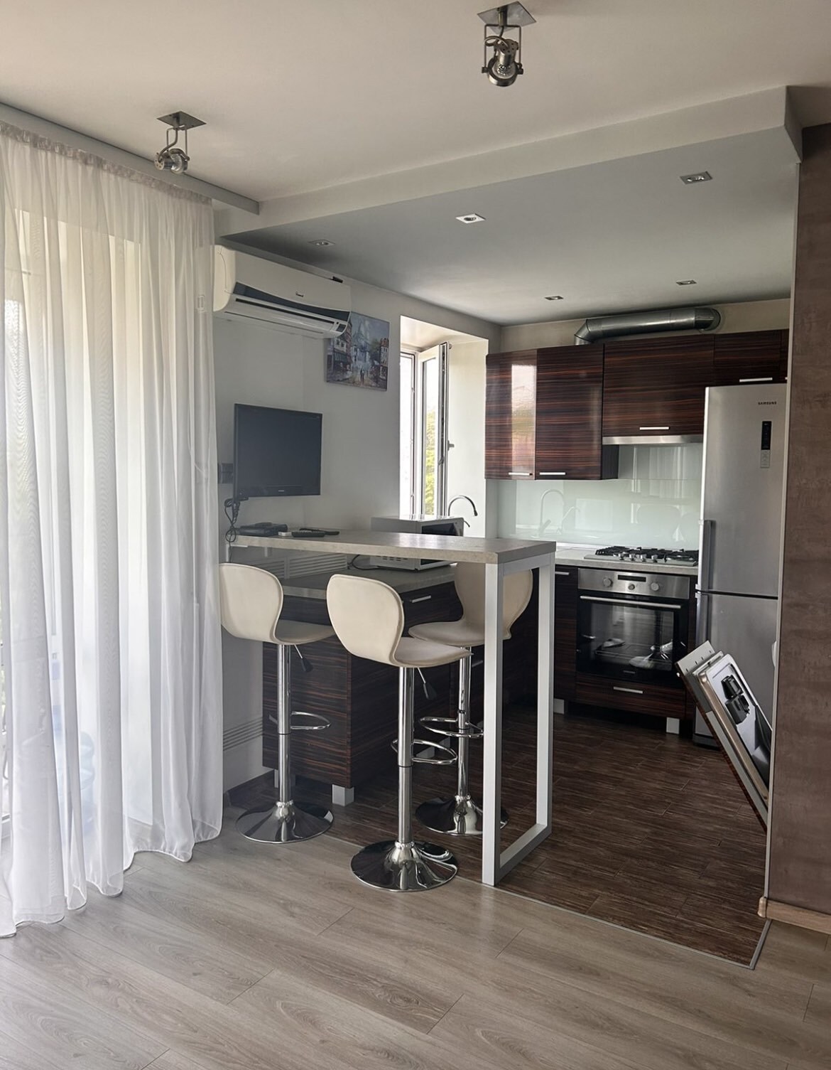 Продажа 2-комнатной квартиры 48 м², Александра Поля просп., 62