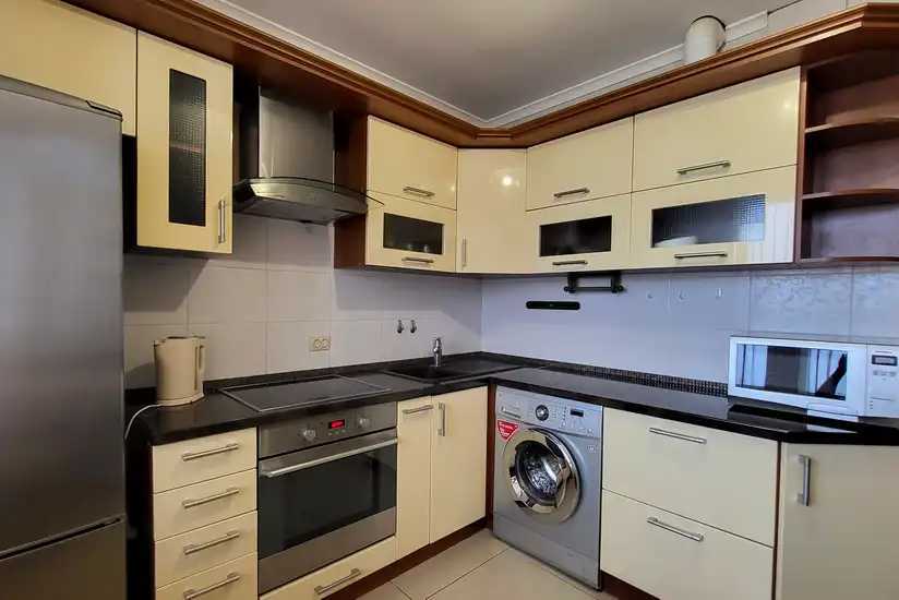 Аренда 1-комнатной квартиры 51 м², Михаила Гришко ул., 9
