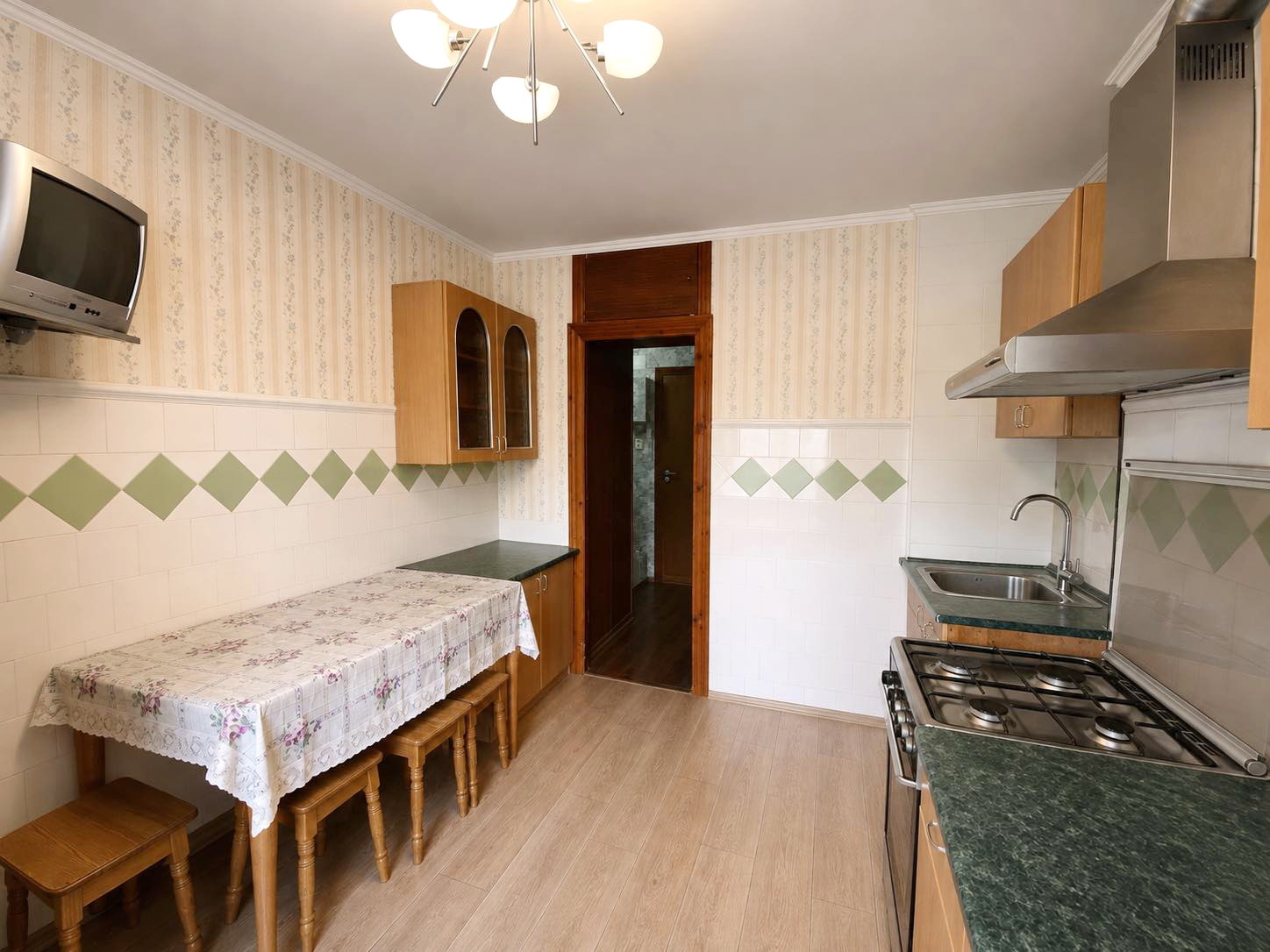 Продажа 3-комнатной квартиры 58 м², Чайковского ул.