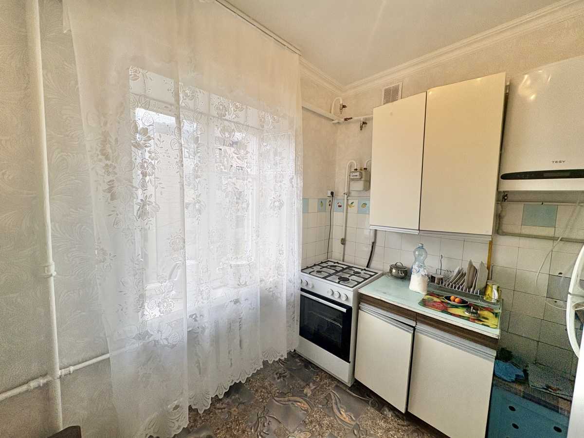 Оренда 2-кімнатної квартири 45 м², Євгена Гуцала пров., 4