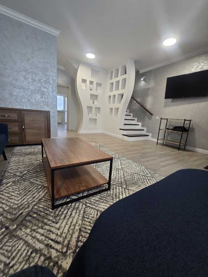 Оренда таунхауса 160 м², Павла Тичини вул., Чубинського, 113А