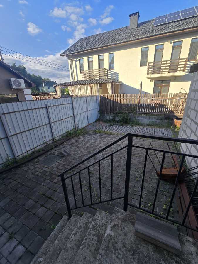 Оренда таунхауса 160 м², Павла Тичини вул., Чубинського, 113А