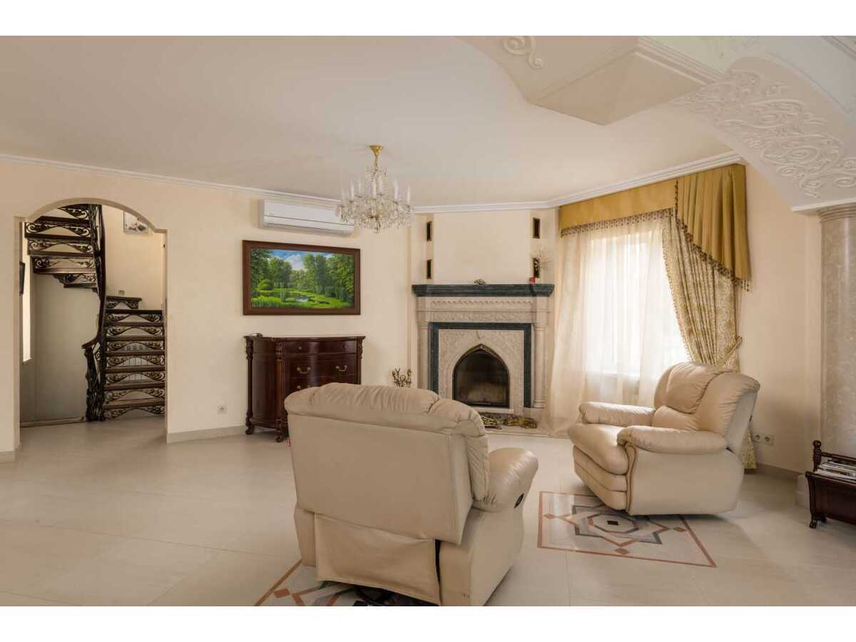 Аренда дома 1500 м²