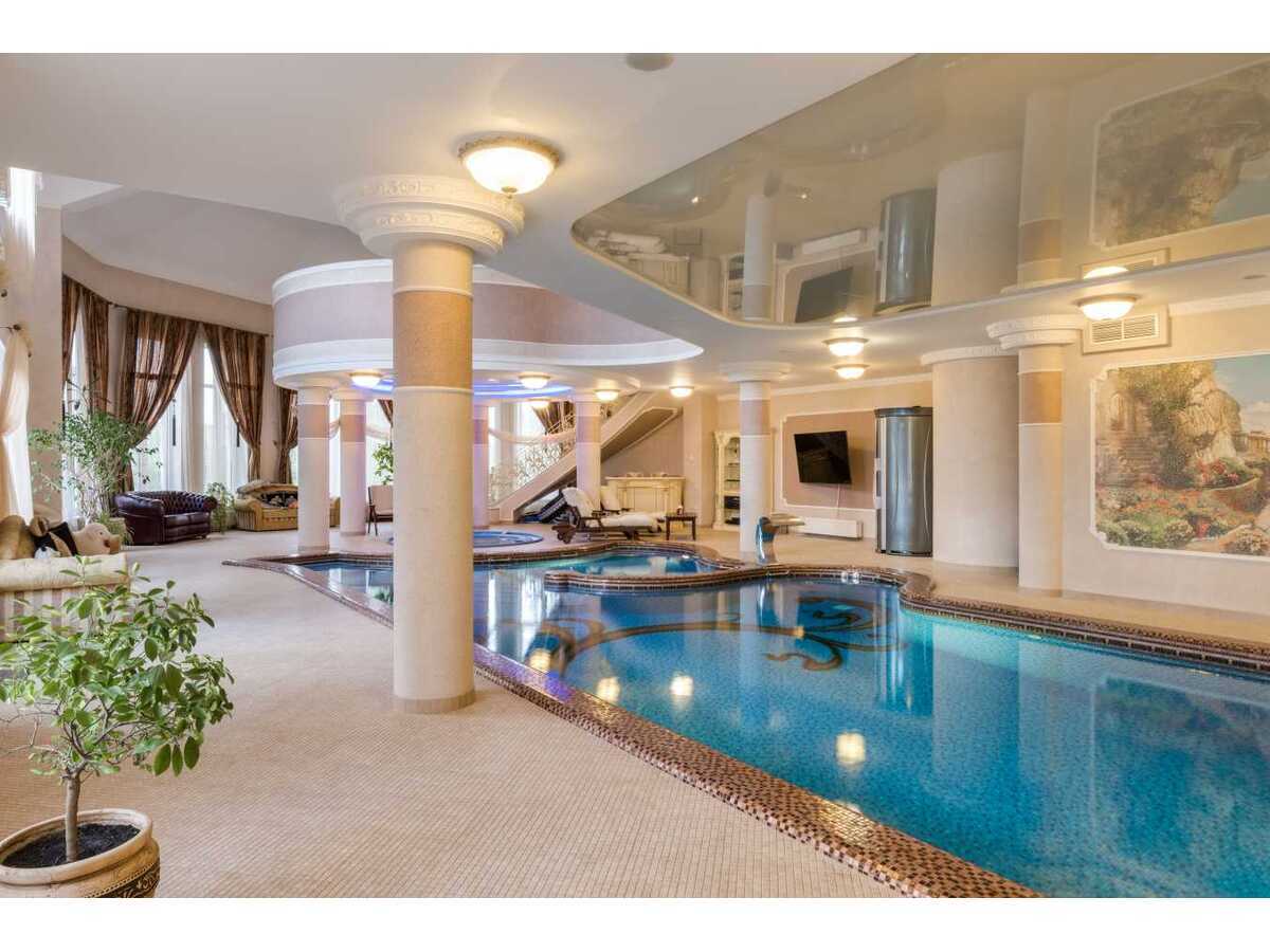 Аренда дома 1500 м²