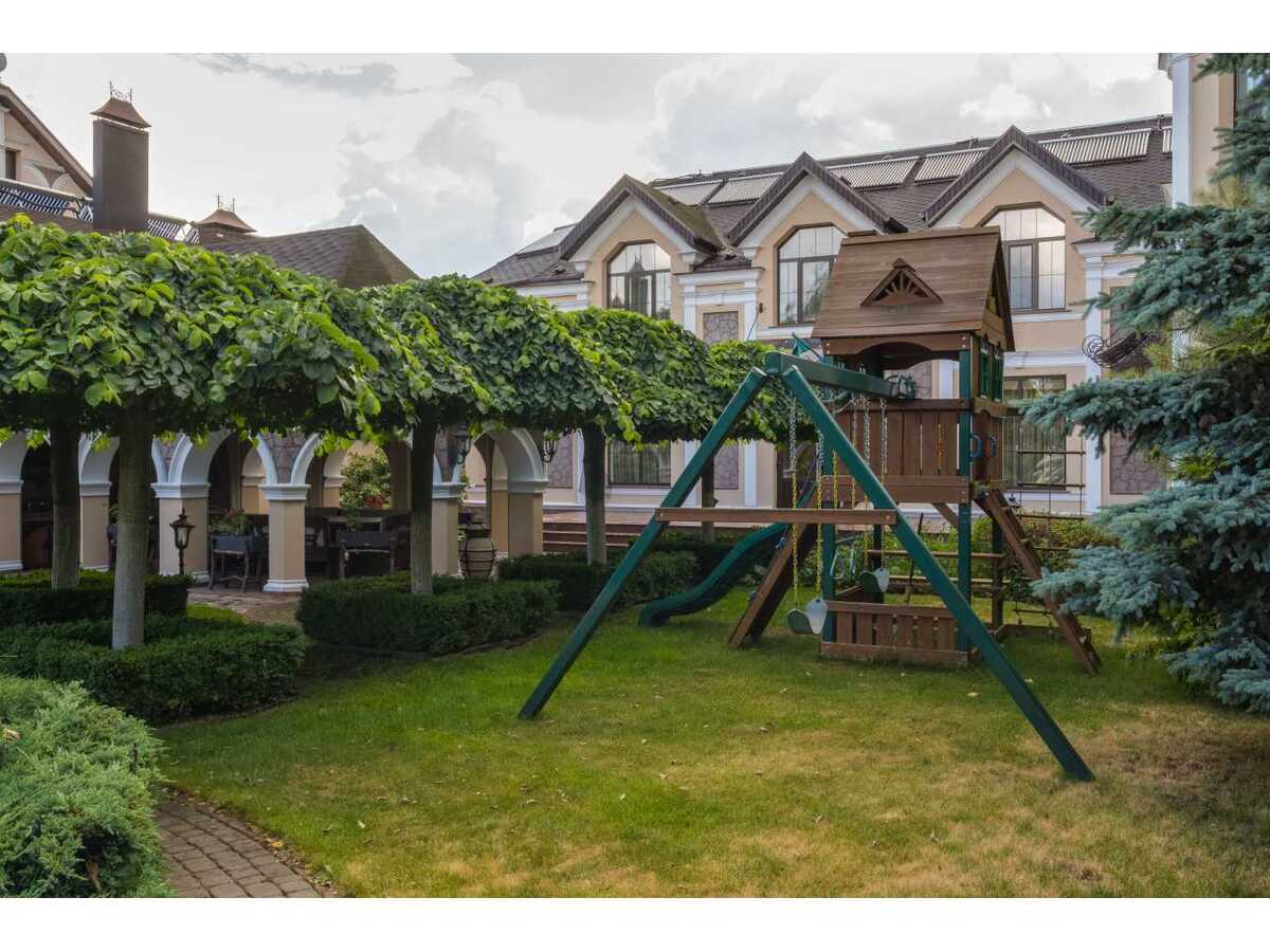 Аренда дома 1500 м²