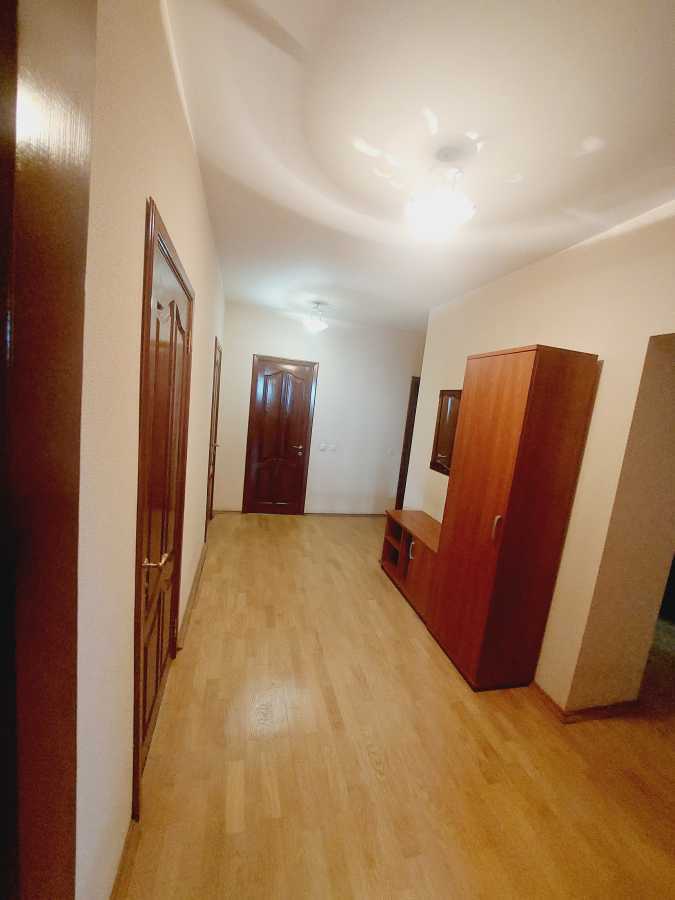 Аренда 2-комнатной квартиры 75 м², Всеволода Нестайко ул., 8