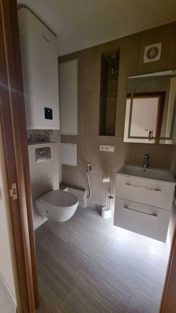 Аренда 3-комнатной квартиры 80 м², Славы бул.