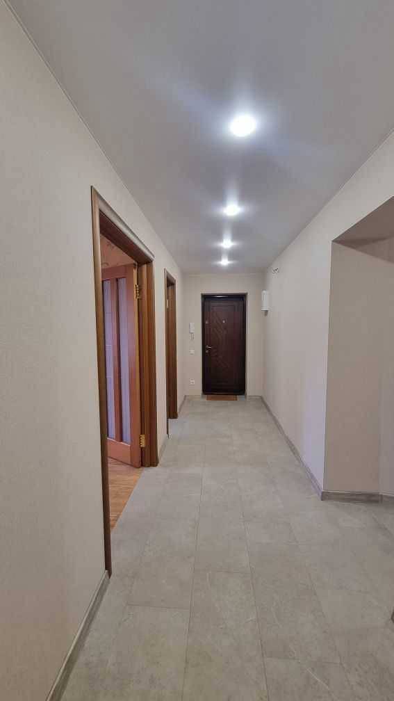 Аренда 3-комнатной квартиры 80 м², Славы бул.