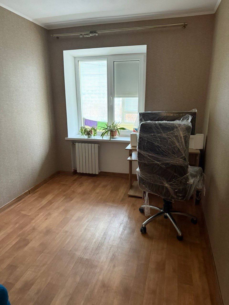 Аренда 3-комнатной квартиры 80 м², Славы бул.