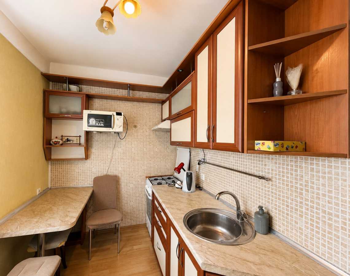 Оренда 1-кімнатної квартири 38 м², Підгірна вул., 3