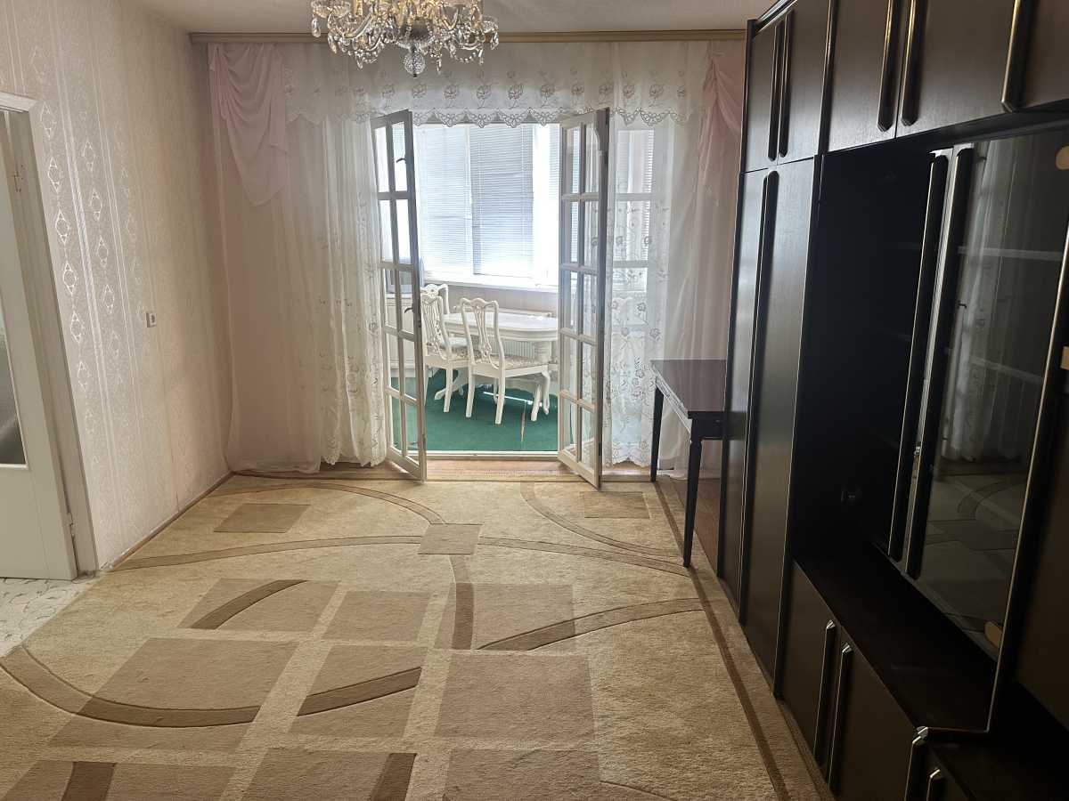 Оренда 3-кімнатної квартири 74 м², Підлісна вул., 6