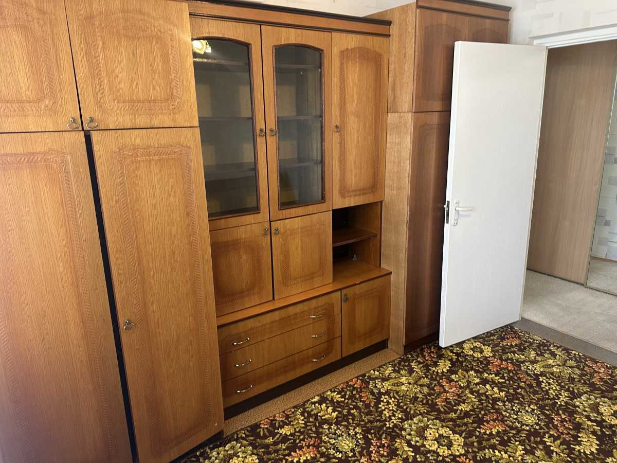 Оренда 3-кімнатної квартири 74 м², Підлісна вул., 6