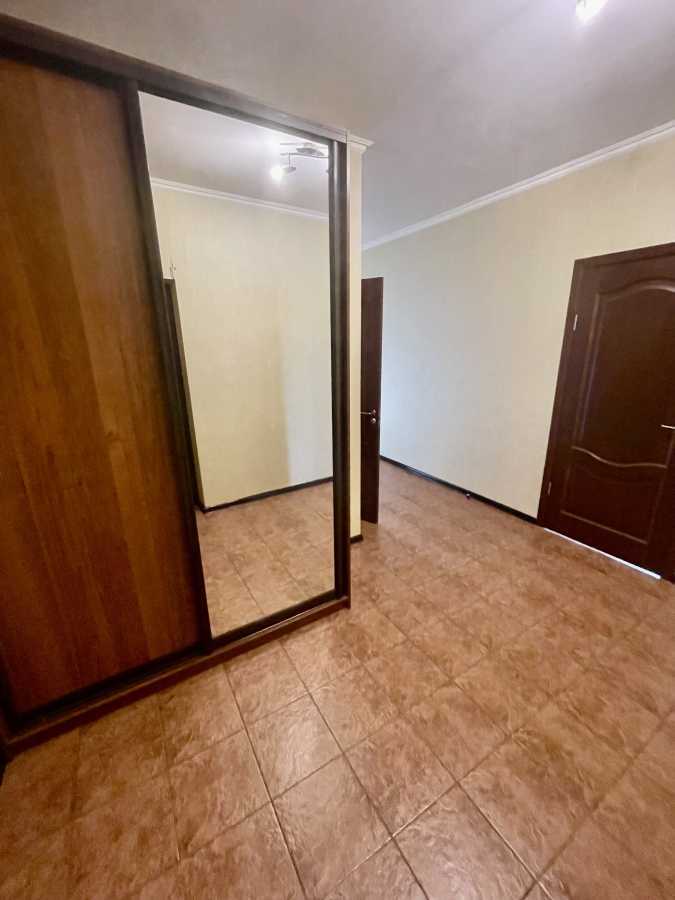 Аренда 2-комнатной квартиры 80 м², Иорданская ул., 1
