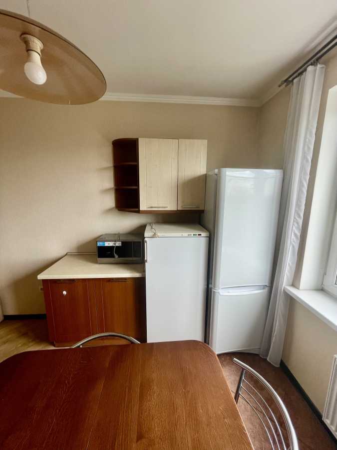 Аренда 2-комнатной квартиры 80 м², Иорданская ул., 1