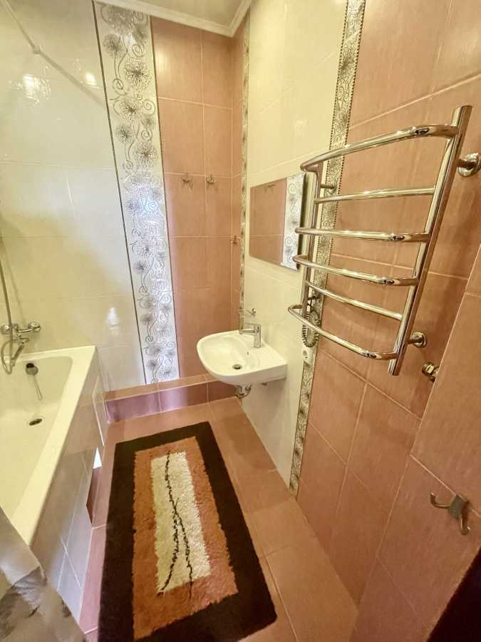 Аренда 2-комнатной квартиры 80 м², Иорданская ул., 1