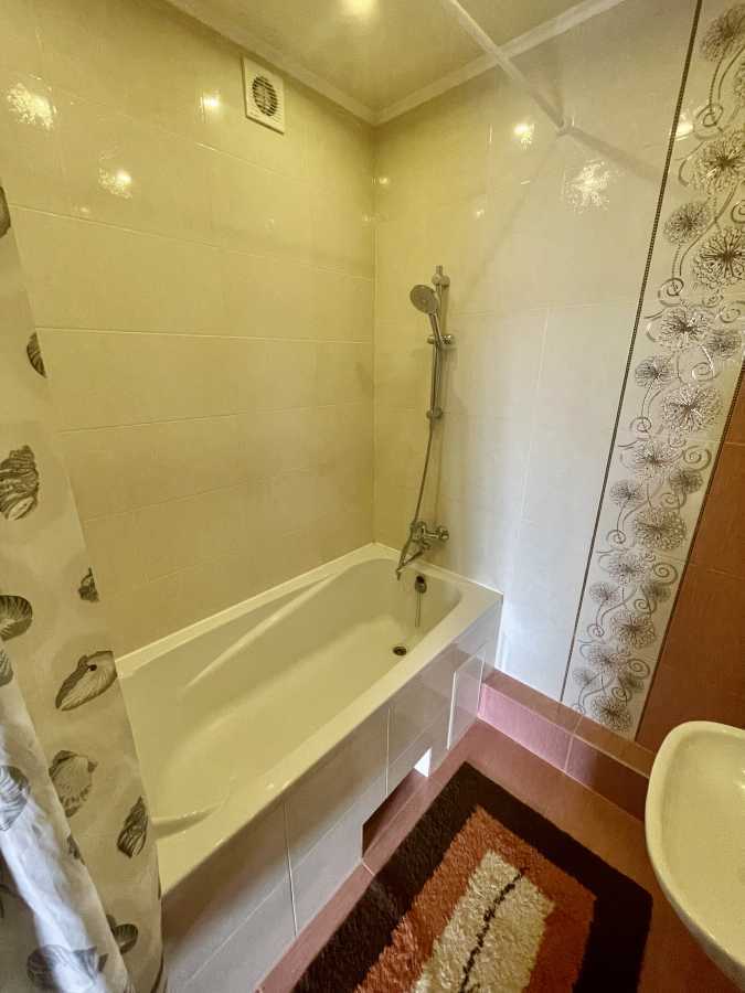 Аренда 2-комнатной квартиры 80 м², Иорданская ул., 1