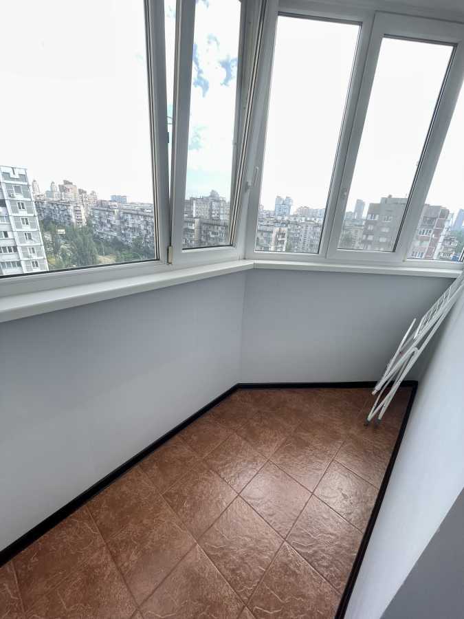 Аренда 2-комнатной квартиры 80 м², Иорданская ул., 1