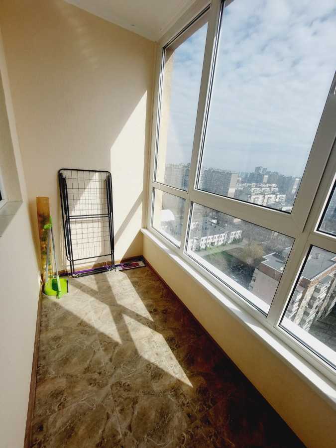 Аренда 1-комнатной квартиры 46 м², Европейская пл., Союзу, 41Д