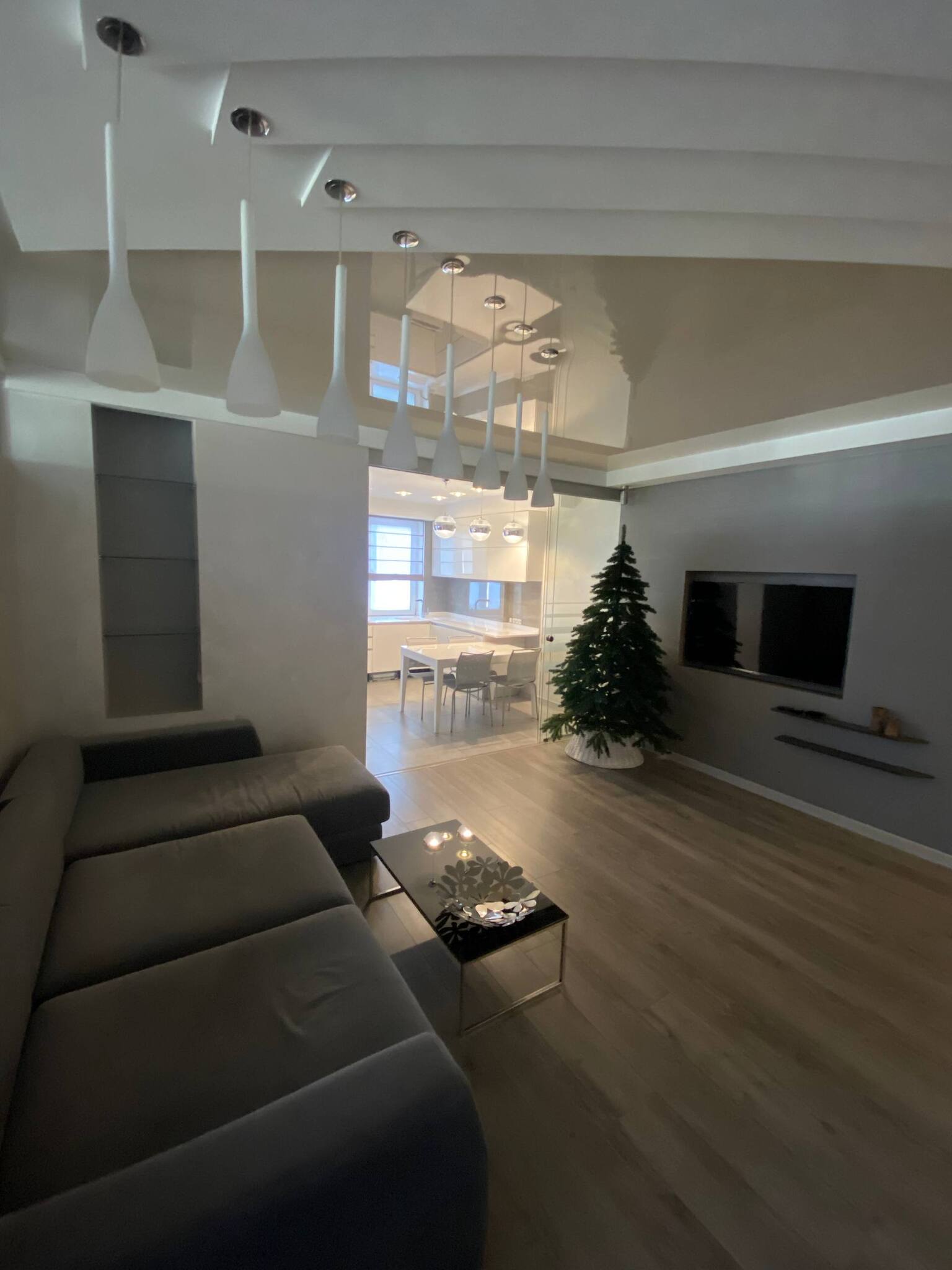 Оренда 4-кімнатної квартири 110 м², Мандриківська вул.