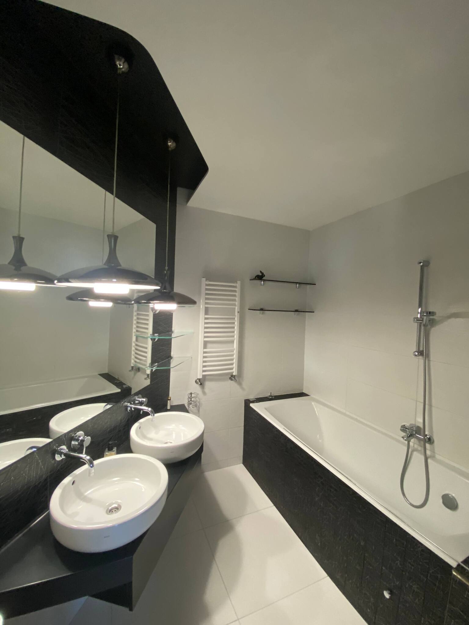 Оренда 4-кімнатної квартири 110 м², Мандриківська вул.
