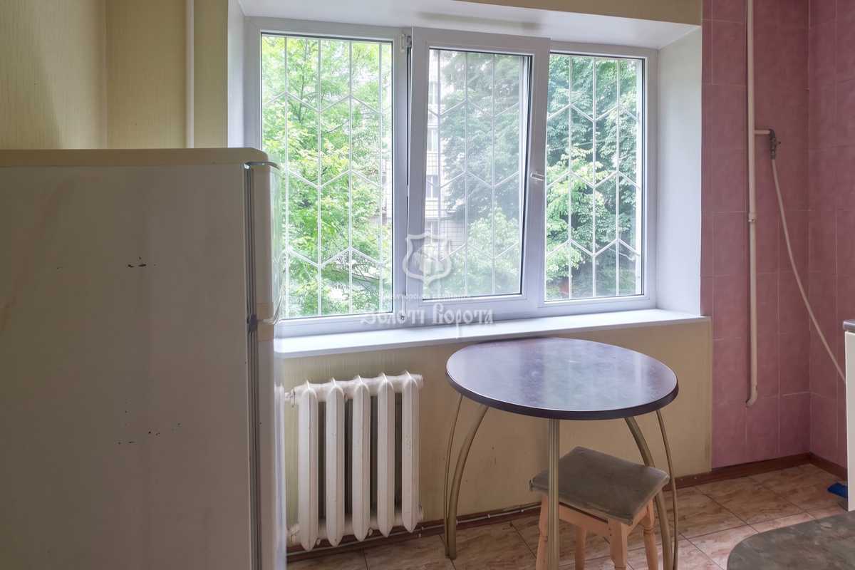 Продаж 2-кімнатної квартири 45.5 м², Волгоградська вул., 12