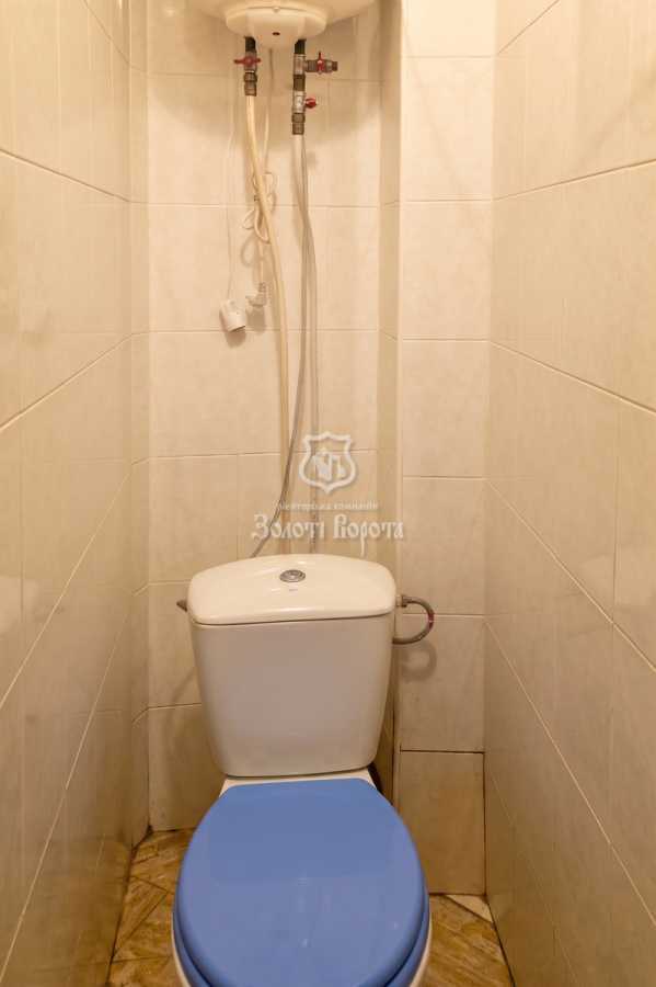 Продаж 2-кімнатної квартири 45.5 м², Волгоградська вул., 12