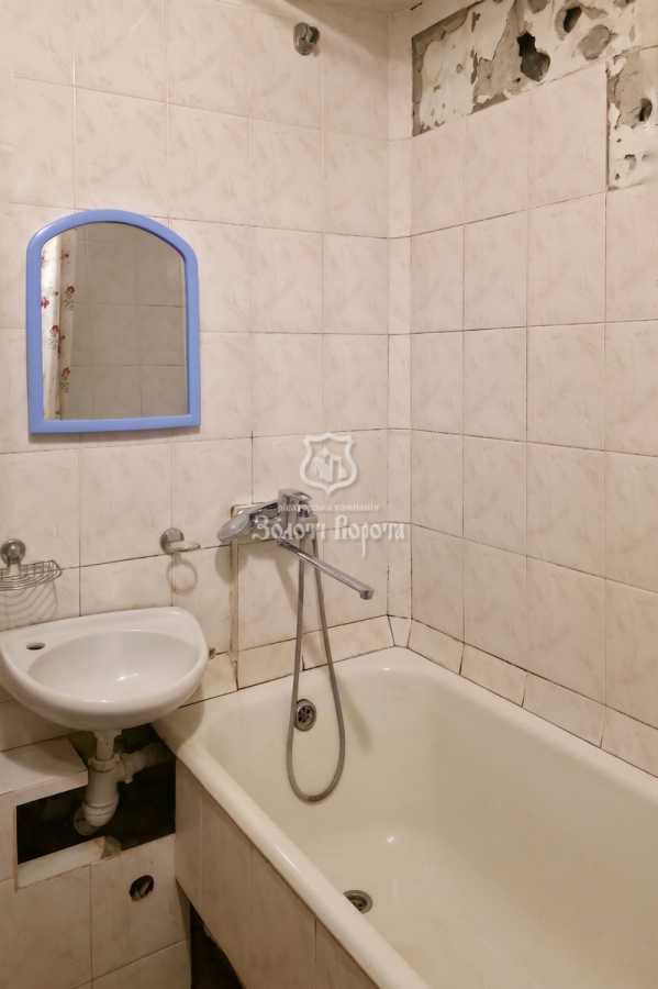Продаж 2-кімнатної квартири 45.5 м², Волгоградська вул., 12