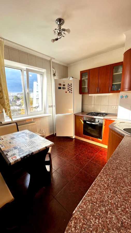 Продаж 3-кімнатної квартири 75 м², Грушевського вул., 17Г