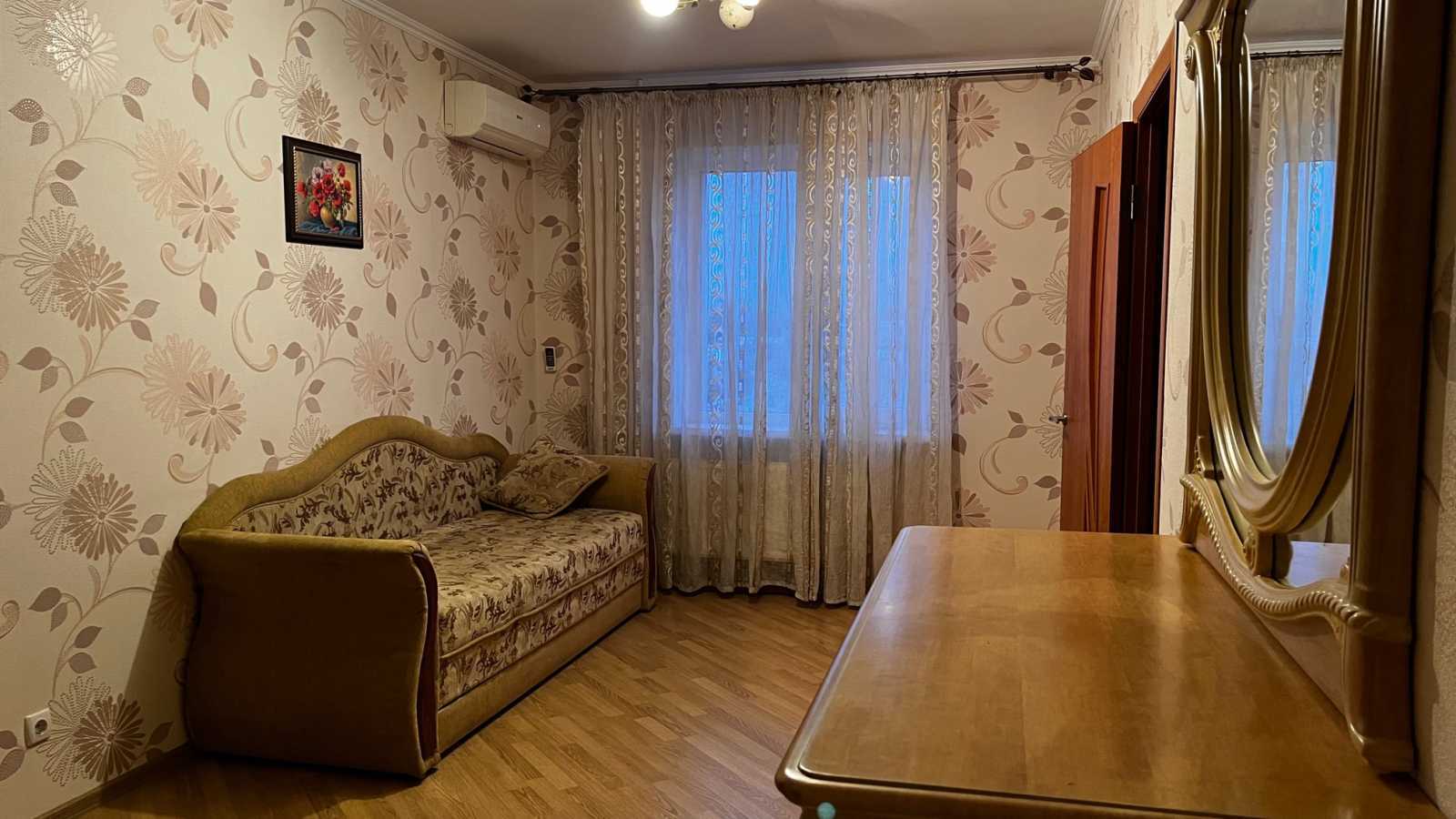 Продаж 3-кімнатної квартири 75 м², Грушевського вул., 17Г