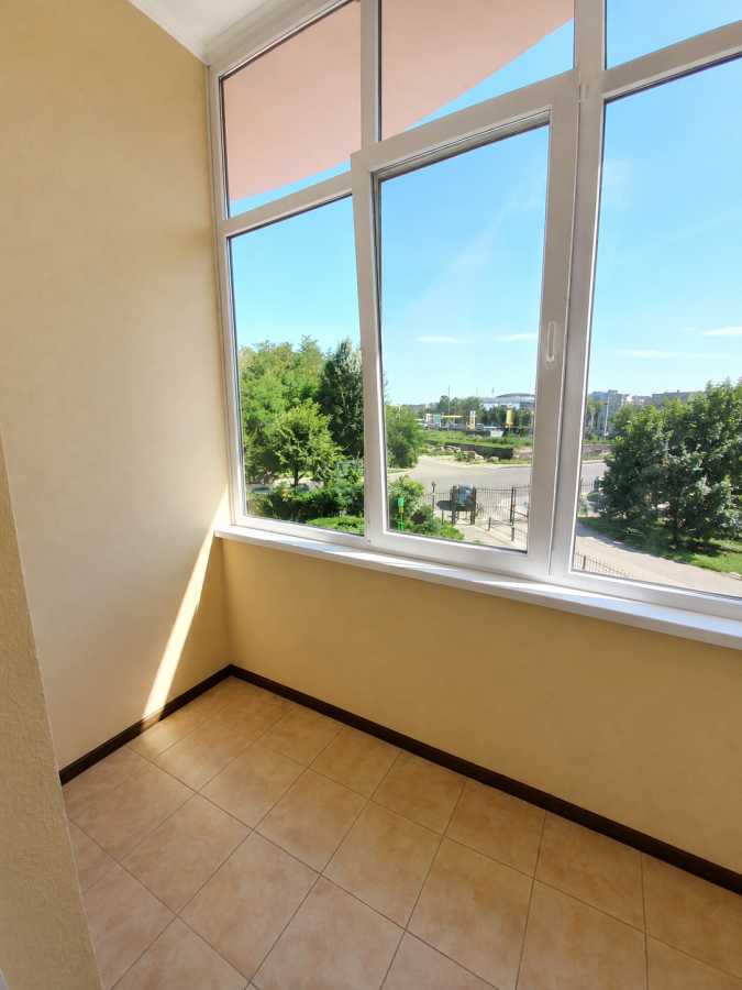 Продаж 2-кімнатної квартири 68.3 м², Київська вул., 265