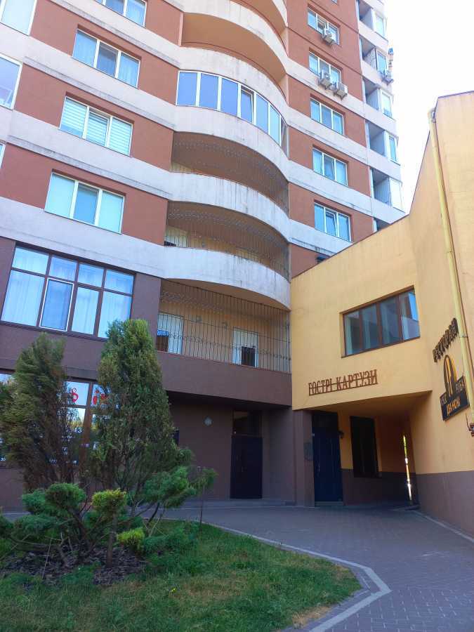 Продаж 2-кімнатної квартири 68.3 м², Київська вул., 265