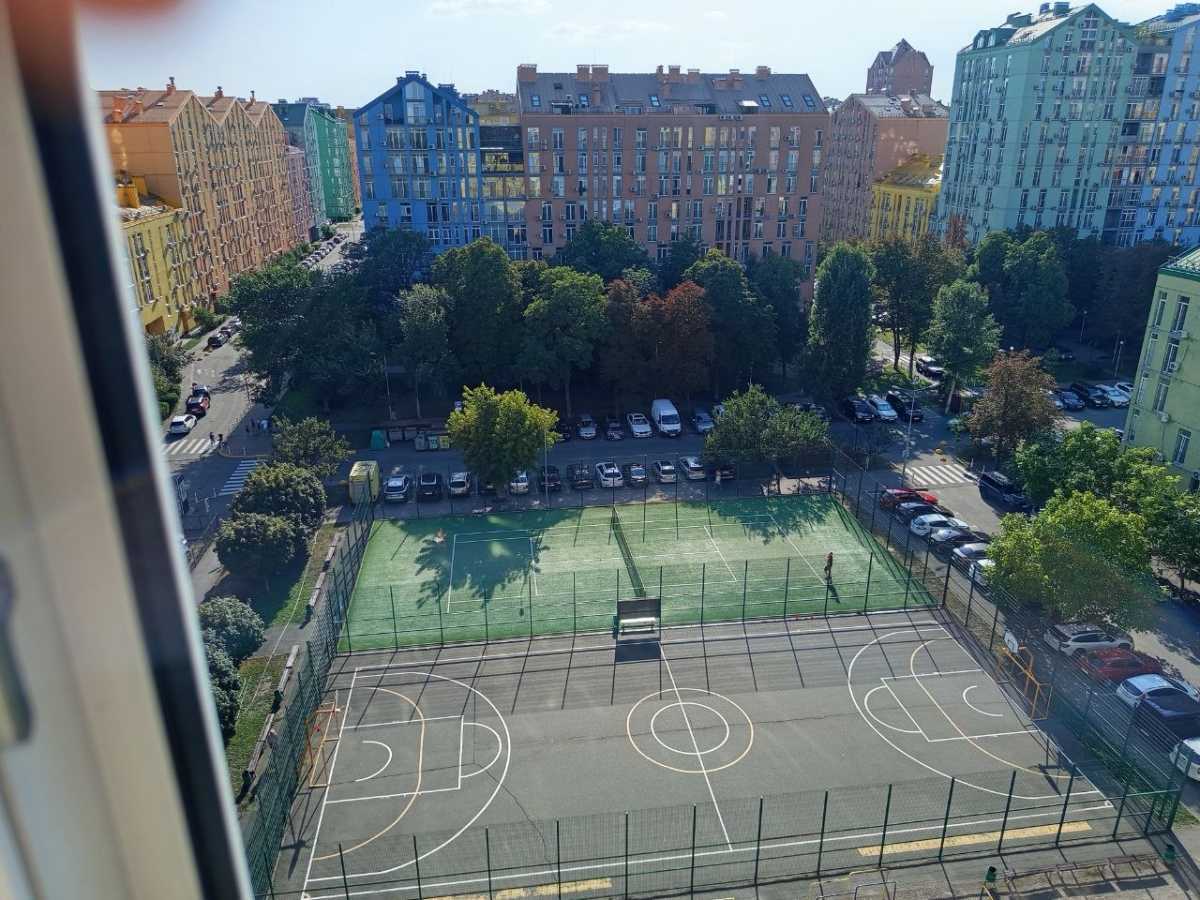 Продаж 4-кімнатної квартири 112 м², Регенераторна вул., 4, корпус 6